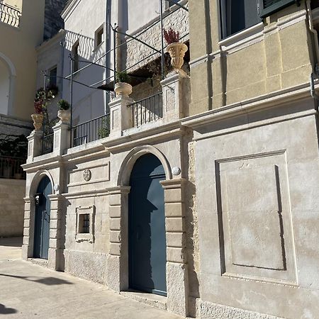 ビシェーリエ Intra Moenia Bed & Breakfast エクステリア 写真