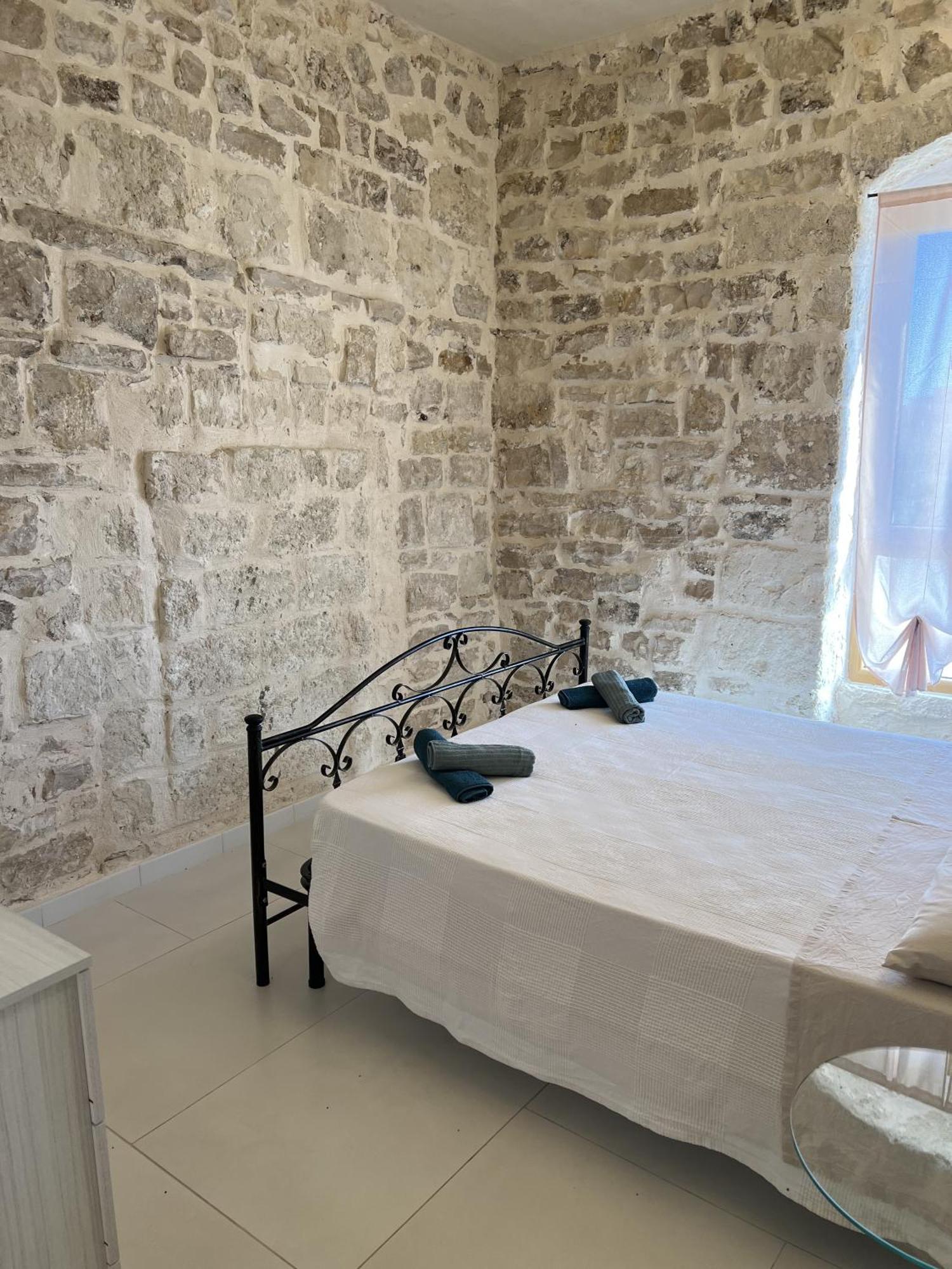 ビシェーリエ Intra Moenia Bed & Breakfast エクステリア 写真