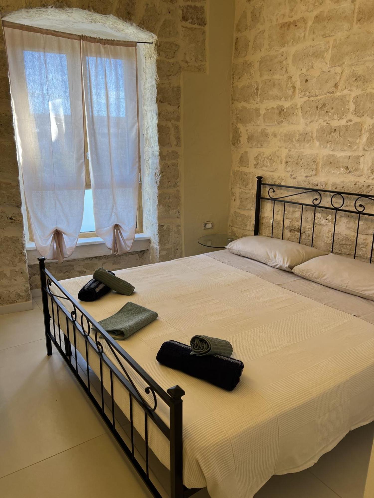 ビシェーリエ Intra Moenia Bed & Breakfast エクステリア 写真